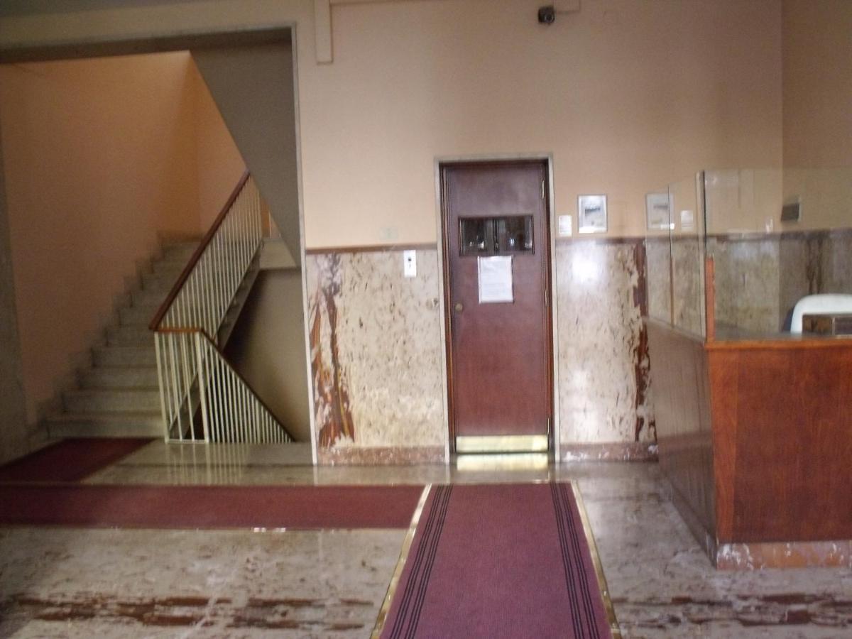 Hotel Plaza Ungheria Palermo Exteriör bild